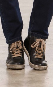 Schuh