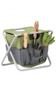 Chaise pliante avec un sac