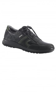 Chaussure à lacets